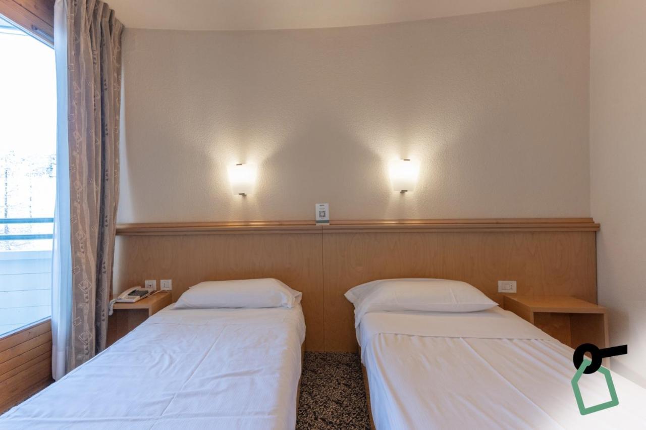 Hotiday Hotel Colle Sestriere Exterior foto